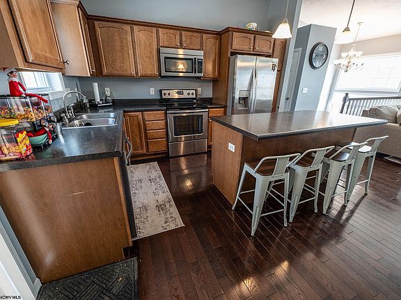 2nd image of 103 Ashbury Ln