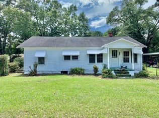 201 W Campbell Ave, Geneva, AL 36340