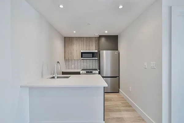 Rented by ERNY LLC | media 38