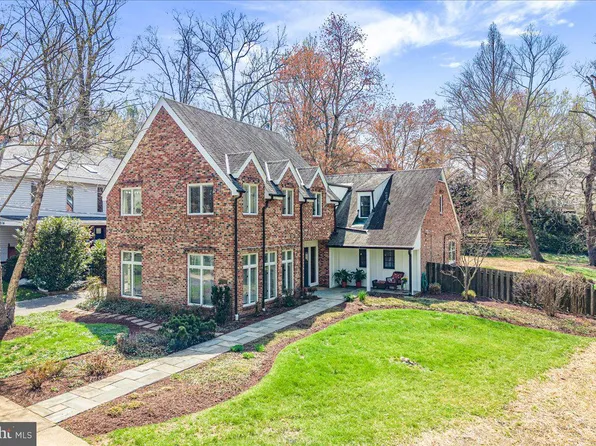 4838 Drummond Ave, Chevy Chase, MD 20815