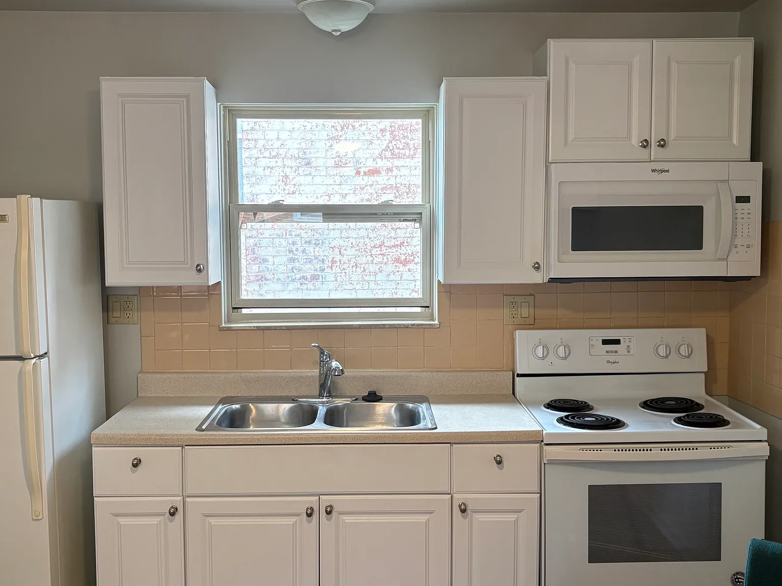 2 bed, 800 sqft, $1,045 — Photo 4