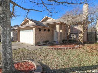 7555 Corian Park Dr, San Antonio, TX 78249