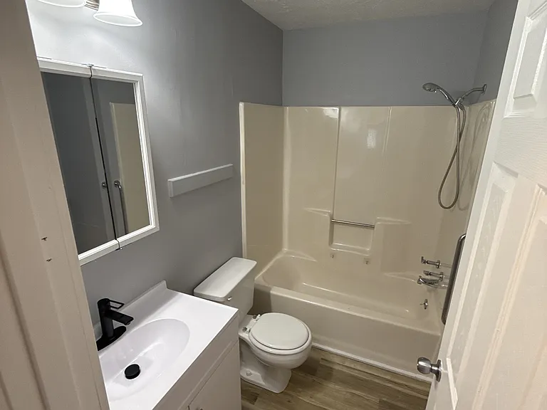 84 W Rebecca St #5 — Photo 27
