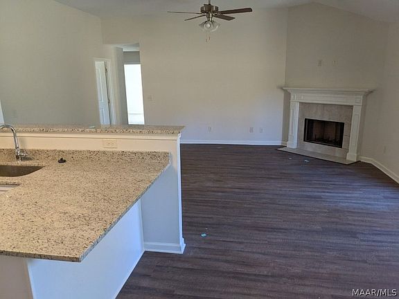 2nd image of 720 Park Ln