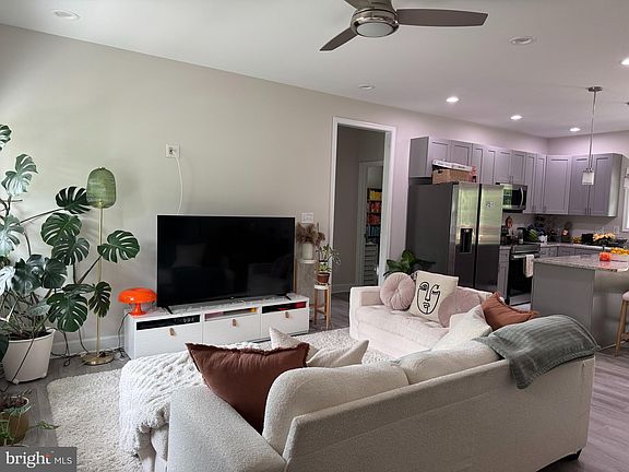 4th image of 903 Albrough Blvd