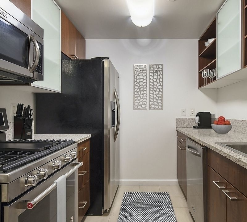1st image of 535 W 23rd St APT N4f
