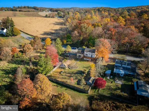 925 Harmonyville Rd, Pottstown, PA 19465