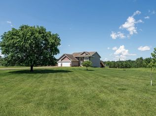 30354 118th St, Princeton, MN 55371