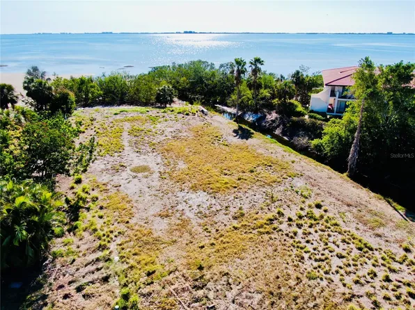 6649 Renssalaer Dr, Bradenton, FL 34207