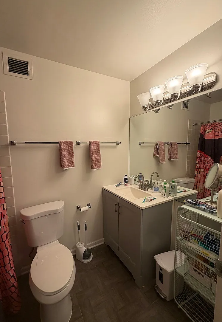3 bed, $3,753 — Photo 1