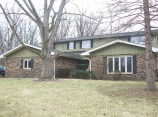 2039 E Hickory St, Crete, IL 60417