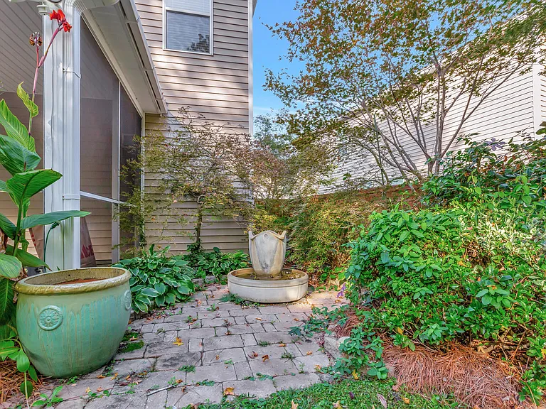 1313 Merchant Ct — Photo 26