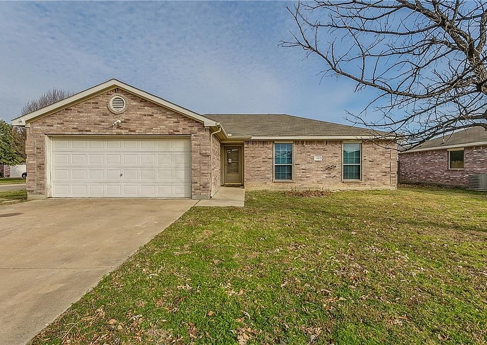 1st image of 432 Penny Ln
