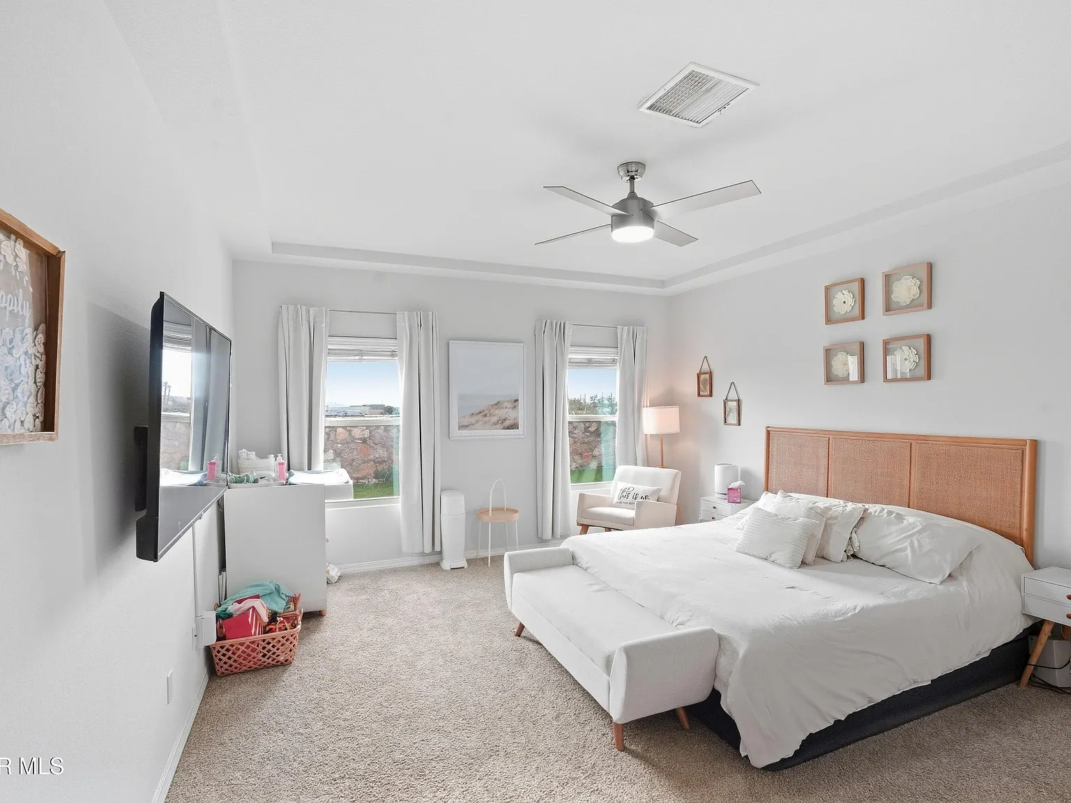 4 bed, 3.0 bath, 1925 sqft, $2,400 — Photo 4