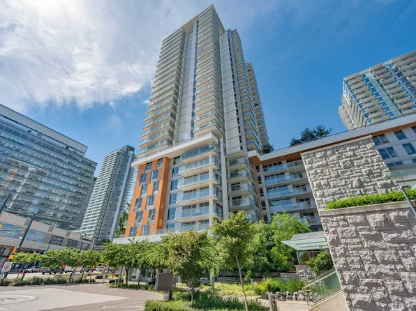 455 SW Marine Dr #901, Vancouver, BC V5X 2S9