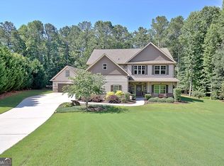 177 Rock House Estates Dr, Senoia, GA 30276