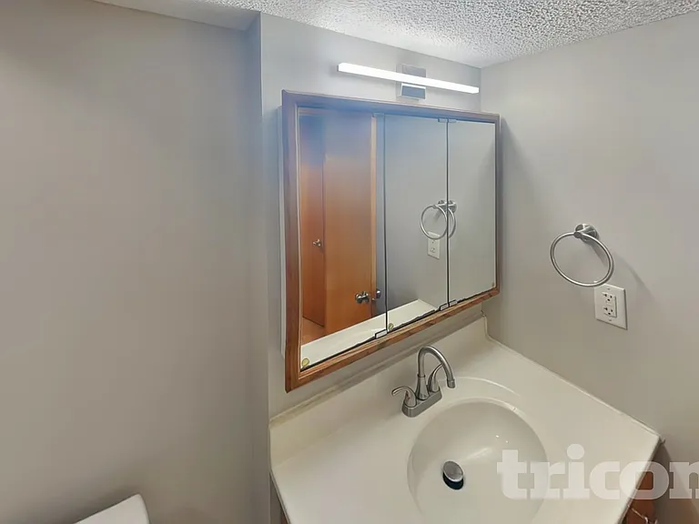 13784 Yosemite Ave S — Photo 16