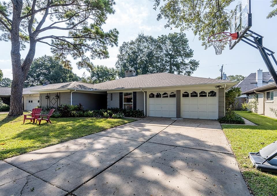 1st image of 14123 Barryknoll Ln