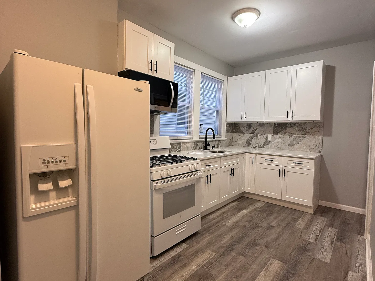 3 bed, $2,700 — Photo 4