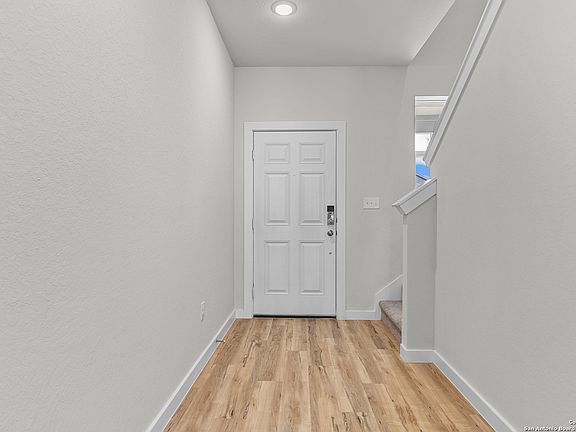 3rd image of 10715 Gilmore Garden