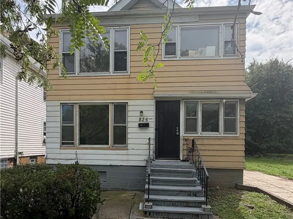 826 Wayside Rd, Cleveland, OH 44110