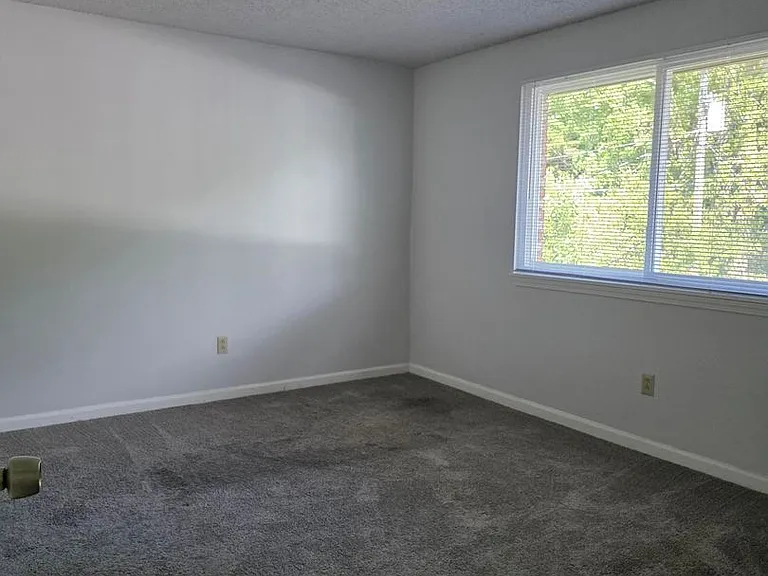 Oakridge Estates — Photo 13