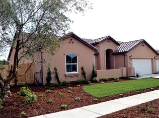 2022 Vista Oaks Way, Paso Robles, CA 93446