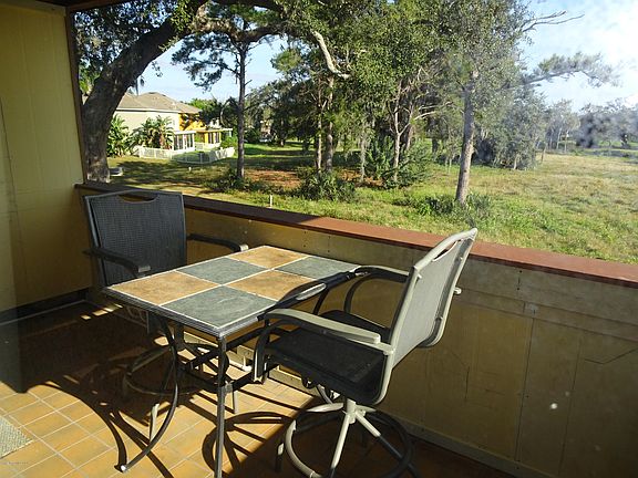 3rd image of 2180 Country Club Dr APT 211
