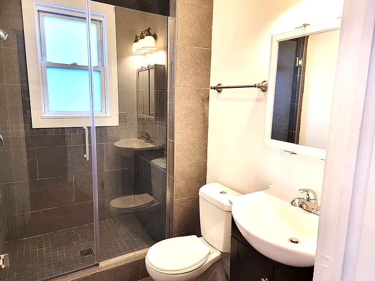 142 Grant St #4 — Photo 12