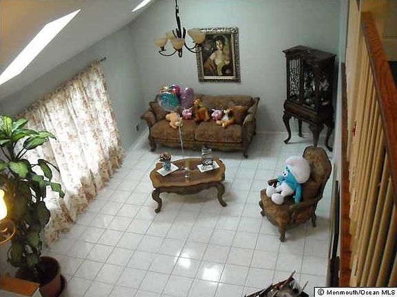 2nd image of 2007 Ravenwood Dr