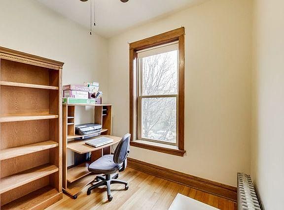 4th image of 1965 W Summerdale Ave