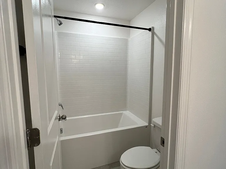 3904 Academia Ave — Photo 21
