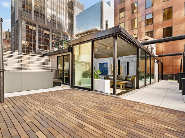 150 East 49th Street image 1 of 20