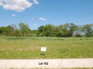 625 Mourning Dove Ct, Marshall, WI 53559