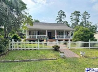 1062 Manning Dr, Summerton, SC 29148