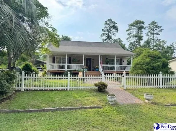 1062 Manning Dr, Summerton, SC 29148
