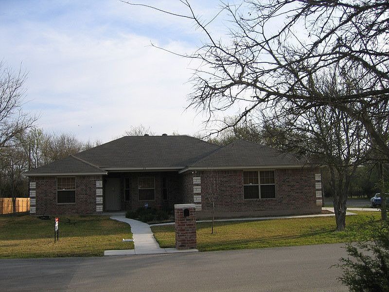 1st image of 23 Shetland Dr