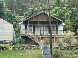 12951 Ohio Ave, Chesapeake, WV 25315