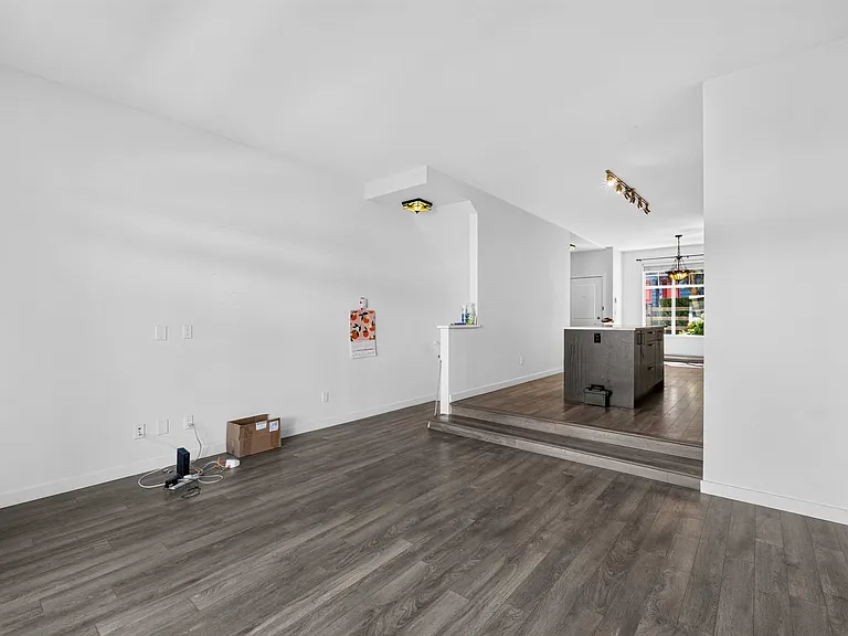 8130 136a St #D269 — Photo 5