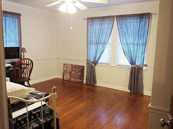 4th image of 209 N Ezidore Ave