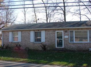 635 W Seminary St, Hope, IN 47246