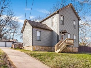 931 Cherokee St, Leavenworth, KS 66048