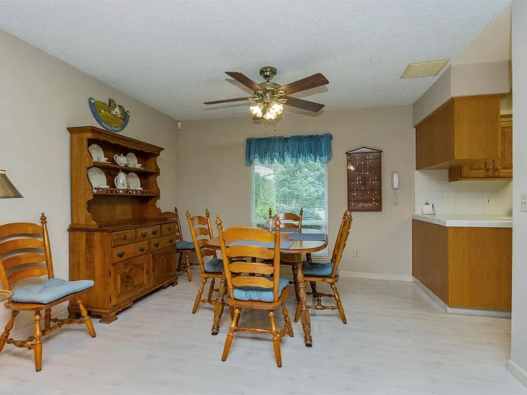 10521 N Minnewawa Ave — Photo 7