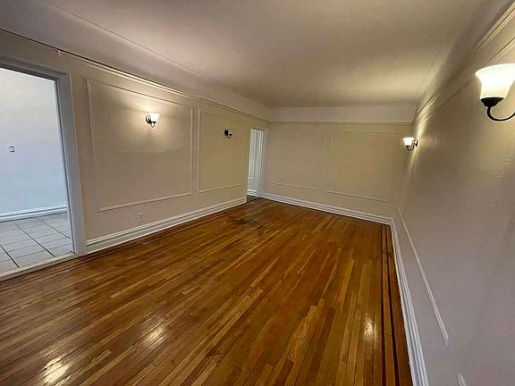 3rd image of 42-30 Union St #30C