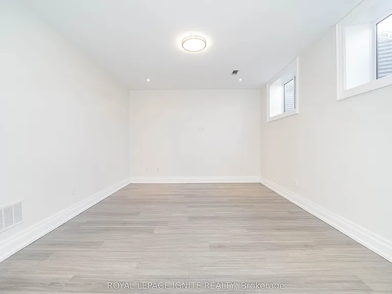 300 Cornelius Pkwy #BASEMENT — Photo 5