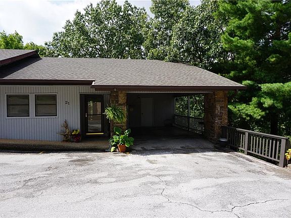 2nd image of 21 Davis Cir