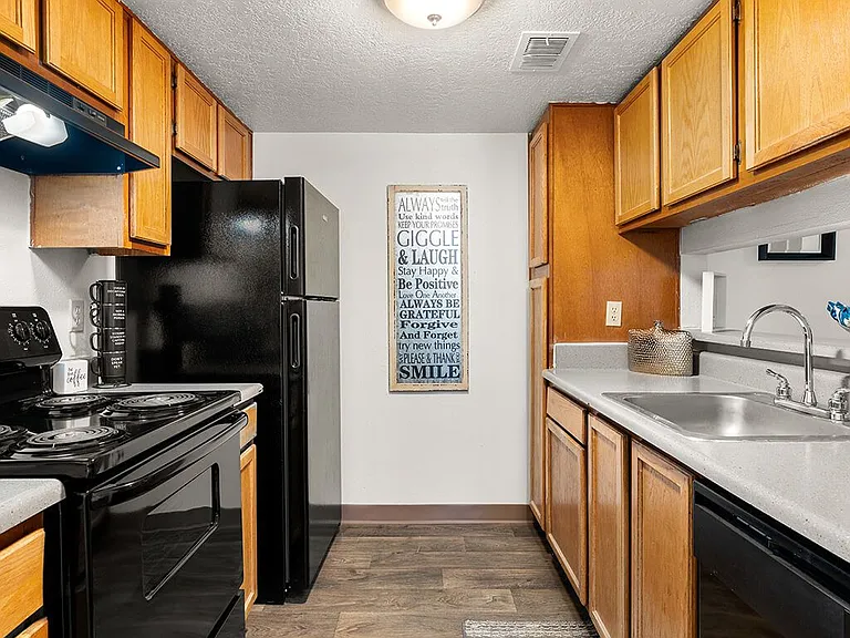 Kitchen with Shaker Cabinets