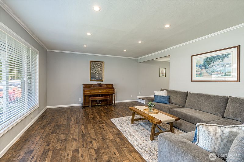 4th image of 11231 SE 322nd Street