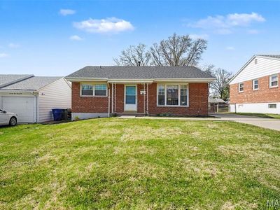7417 Ray Ave, Saint Louis, MO, 63116