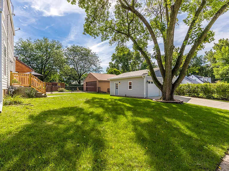 4620 Beaver Crest Dr — Photo 40